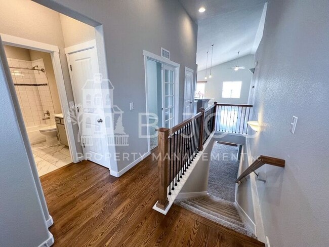 Building Photo - 1576 Grand Overlook St