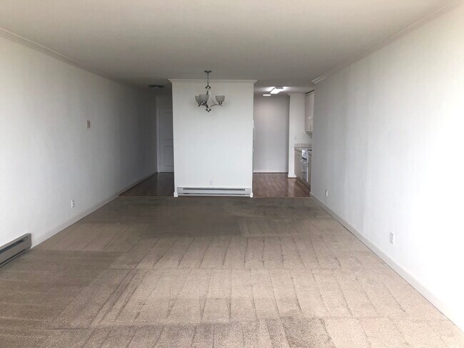 Building Photo - 320 Vallejo Dr