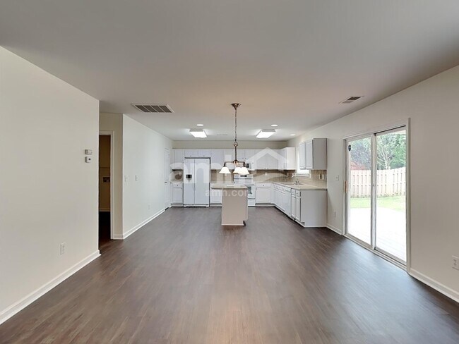 Foto del edificio - 8836 Driftwood Commons Ct