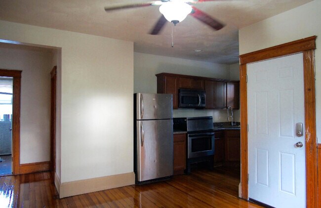 Foto del edificio - 232 Bay View Ave