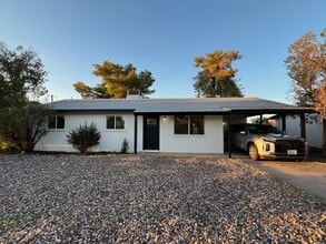 Building Photo - 1368 W 14th St