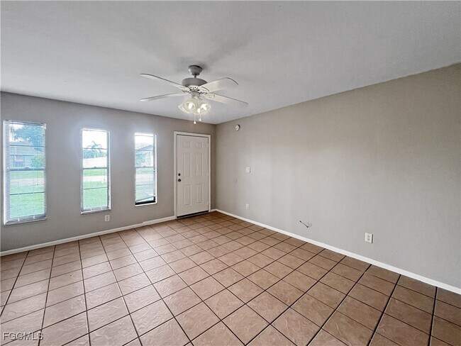 Foto del edificio - 17586 Cypress Point Rd