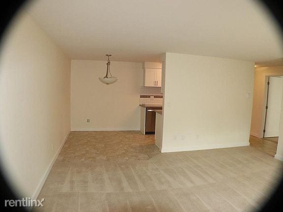 Building Photo - 1 br, 1 bath Condo - 11108 NE 68th St