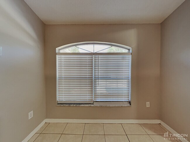 Foto del edificio - 24 Pineland Ln