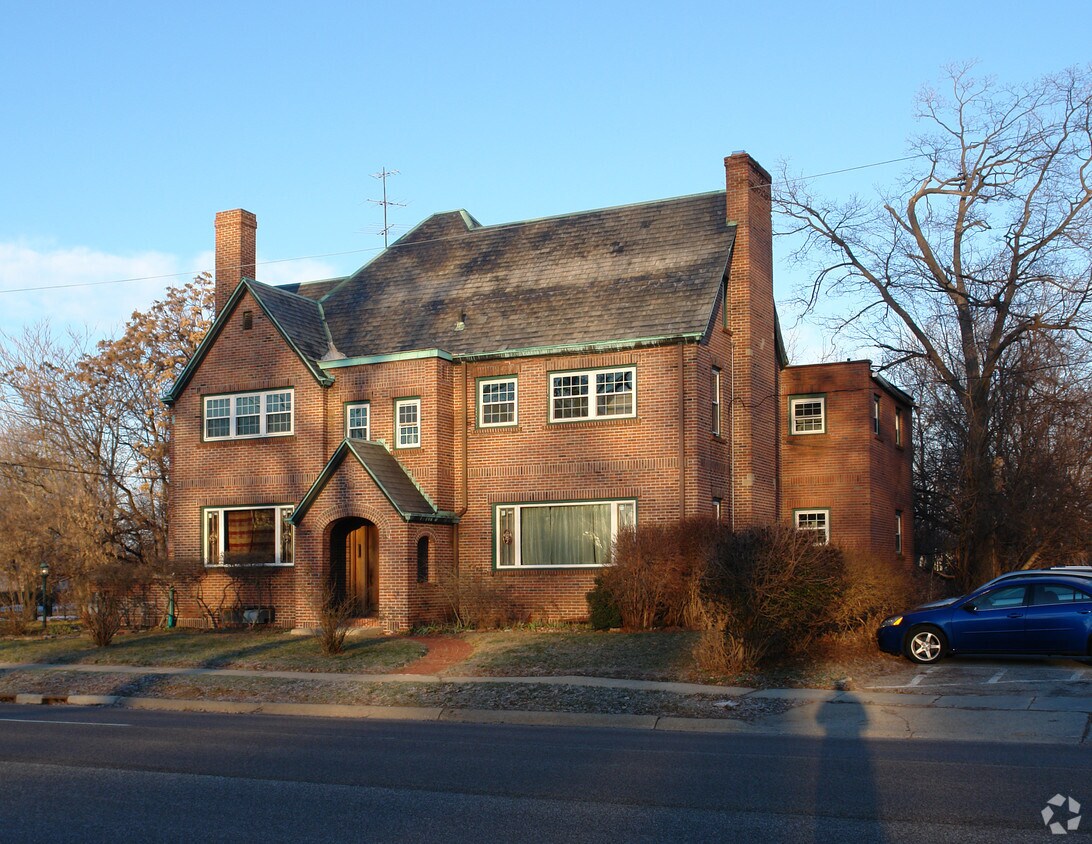 Primary Photo - 314 W Fifth St