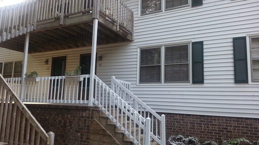Primary Photo - 111 Stony Creek Dr