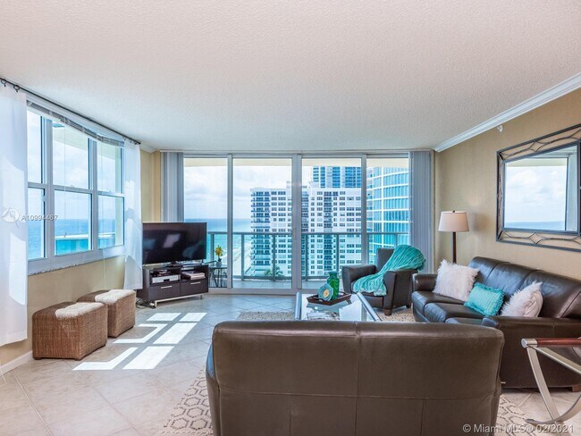 Building Photo - 2501 S Ocean Dr