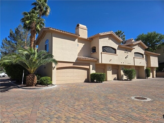 Building Photo - 2050 W Warm Springs Rd