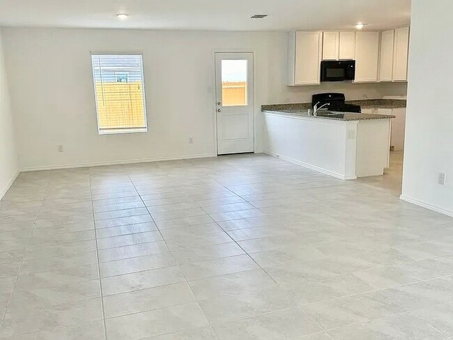 Building Photo - 1707 Temper Ln