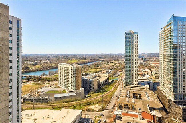 Foto del edificio - 301 West Ave