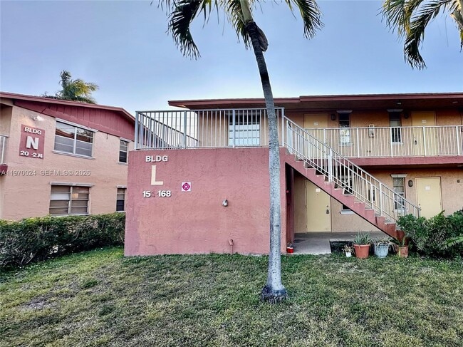 Building Photo - 95 NE 41st St