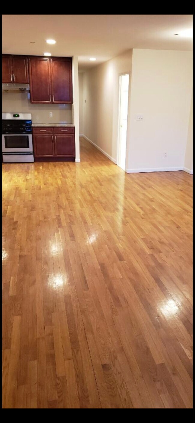 Building Photo - 2228 80th St