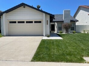 Building Photo - 21691 Cabrosa