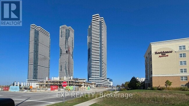 Building Photo - 28 Interchange Wy