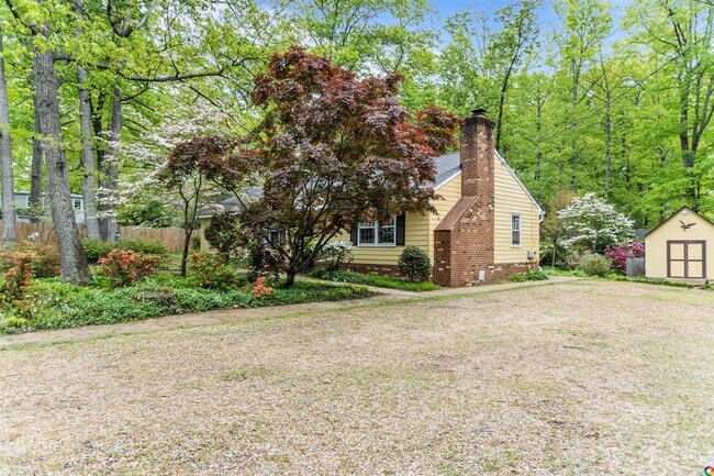 Foto del edificio - Beautifully Updated 3 Bedroom Rancher in B...