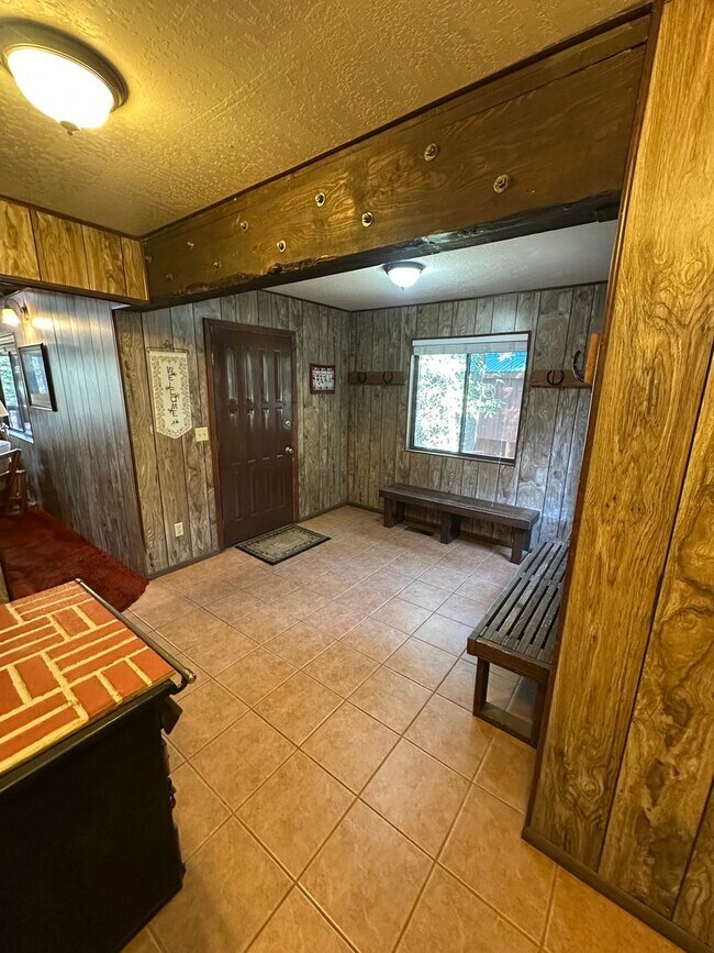 Foto del edificio - 14619 Christie Ln
