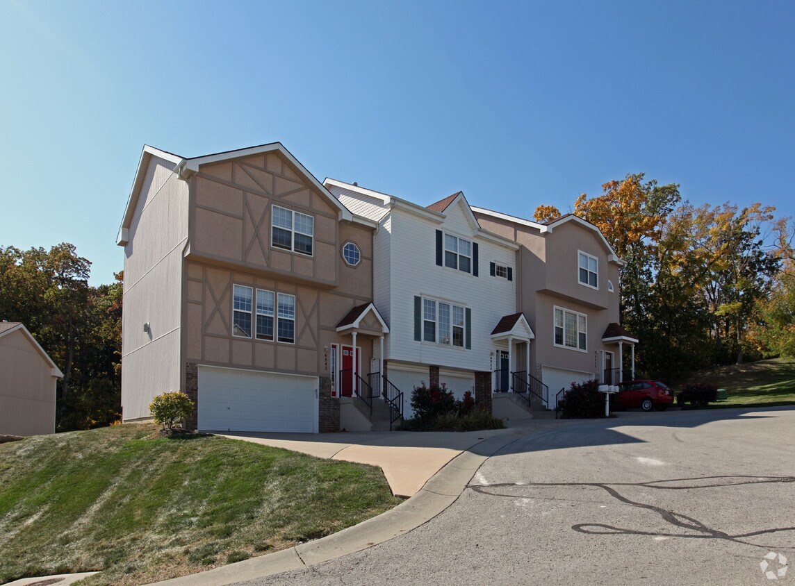 Foto principal - Falcon Falls Apts and Homes