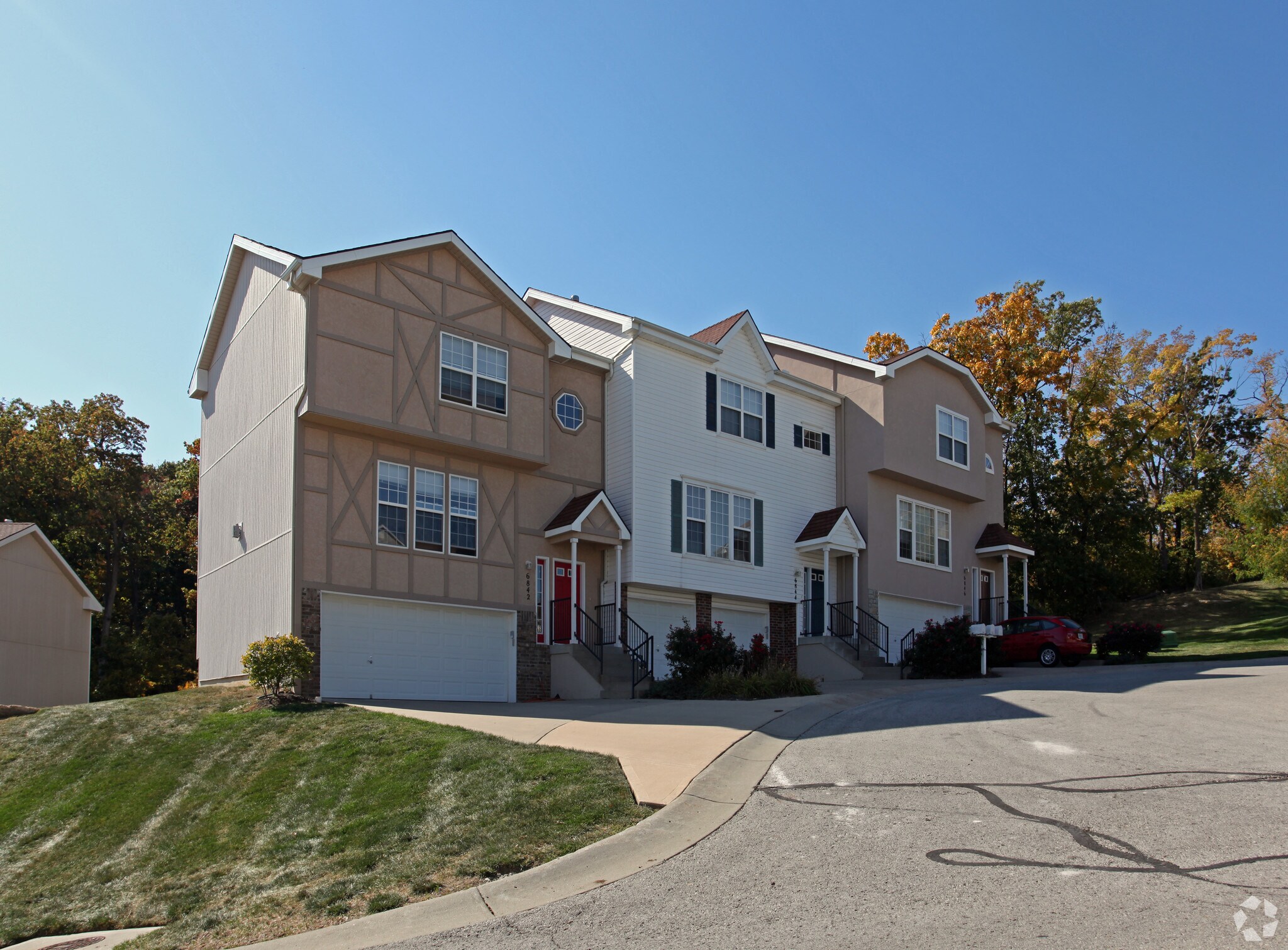 Falcon Falls Apartments And Homes