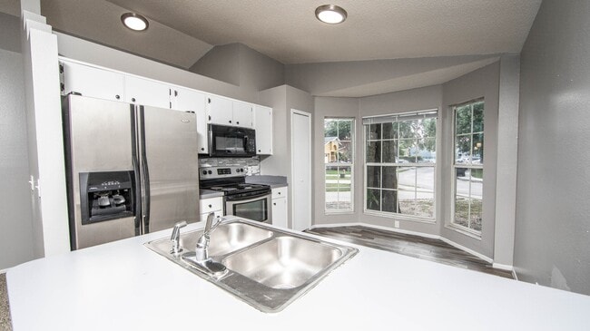 Photo - 148 Oak Grove Rd House