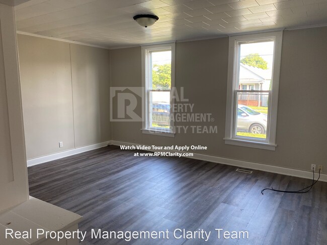 Foto del edificio - 2 br, 1 bath House - 637 Western Ave