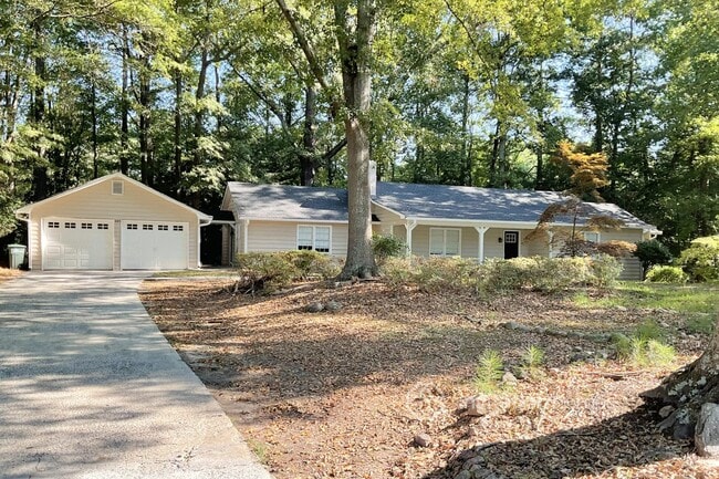 Building Photo - 485 Monteign Ct SW