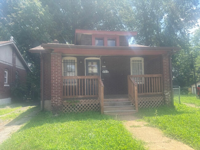 Building Photo - 2116 67th St