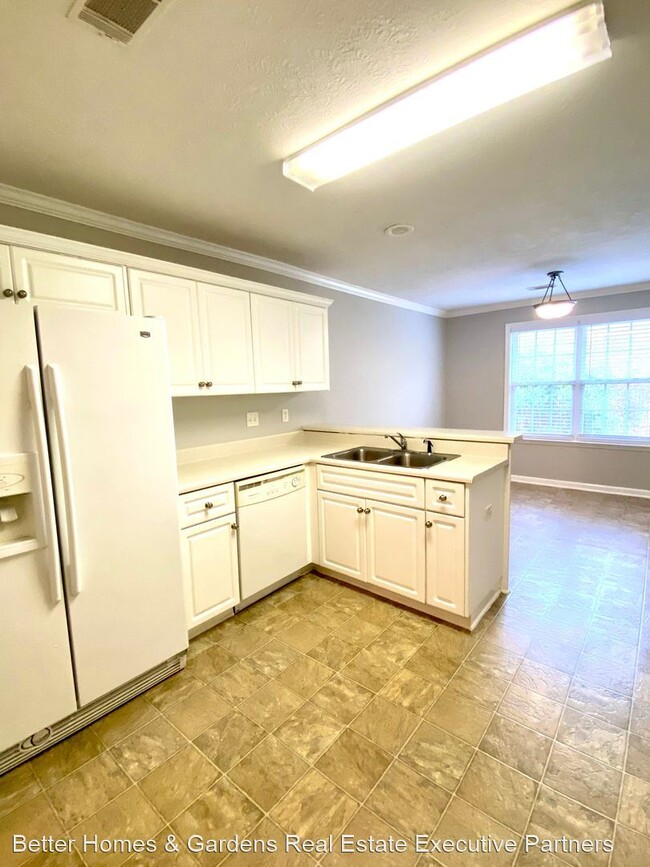 Foto del edificio - 2 br, 2 bath House - 2706 Devereux Dr.
