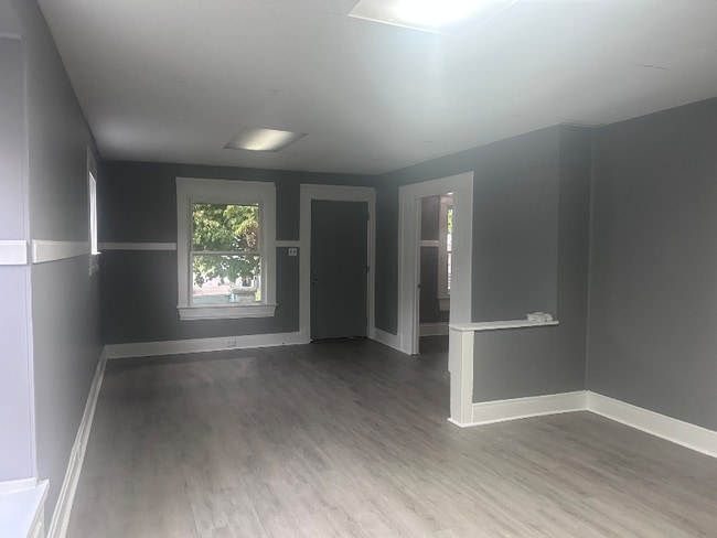 Foto del edificio - 3441 W 56th St