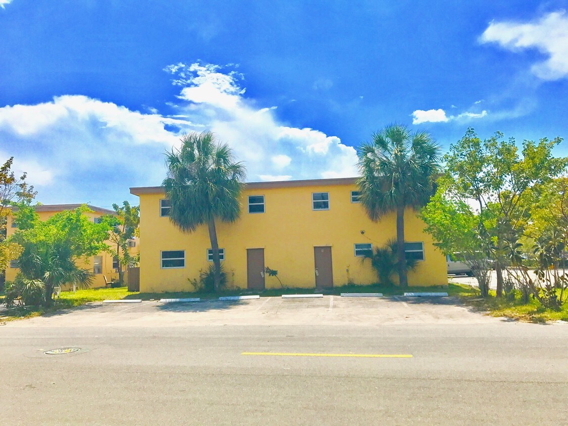 Primary Photo - 260 SW 8th St