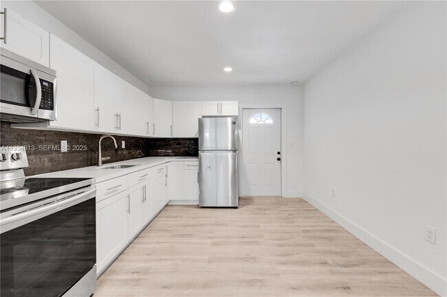 Foto del edificio - 2512 NE 182nd Terrace