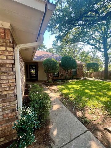 Building Photo - 3915 Wentworth Dr