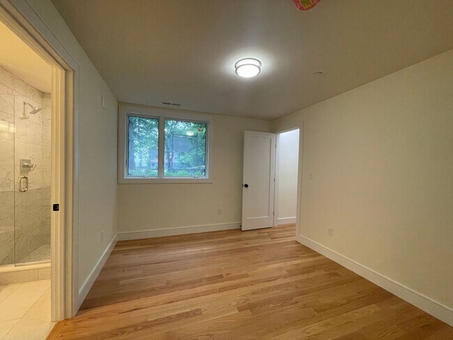 Foto del edificio - Large 3 bed in great location