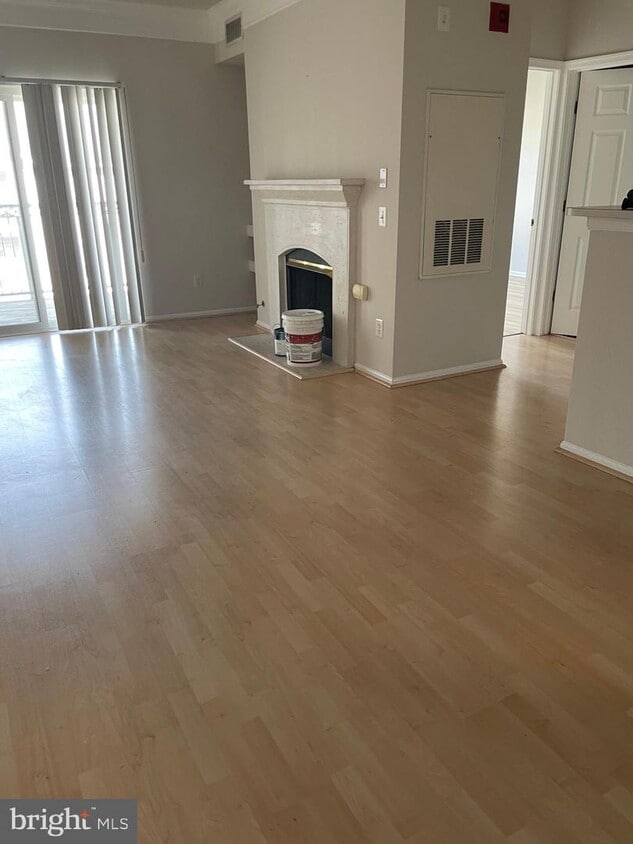 1570 Spring Gate Dr. Unit 7411, McLean, VA 22102 Room for Rent in McLean, VA