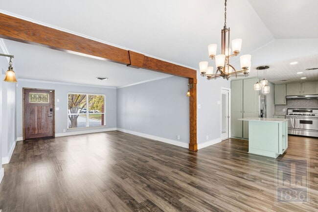 Foto del edificio - 6809 Columbia Dr