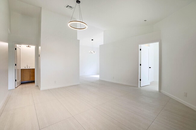 Foto del edificio - 320 NE 42nd St