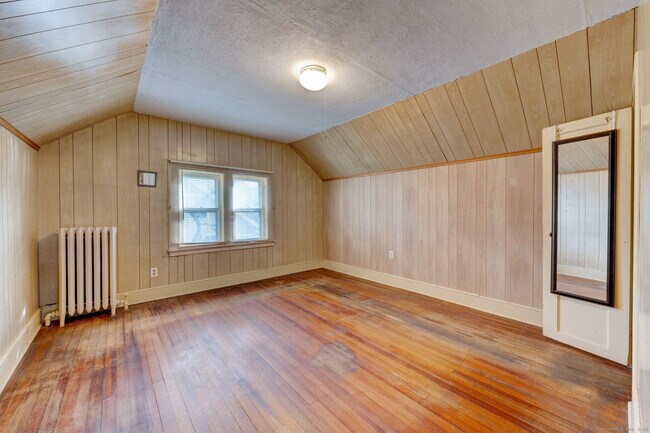 Foto del edificio - 18 Hubbard Pl