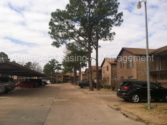 Building Photo - 4115 Crow Rd