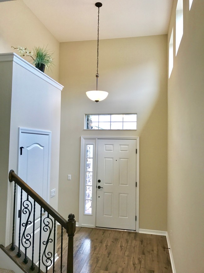 Building Photo - 5915 Paxton Ct