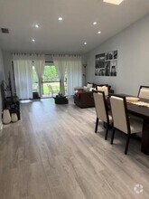 Building Photo - 3811 Arelia Dr