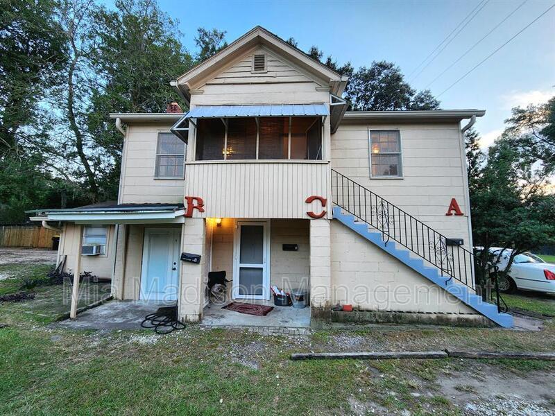 Primary Photo - 1601 E 50th St