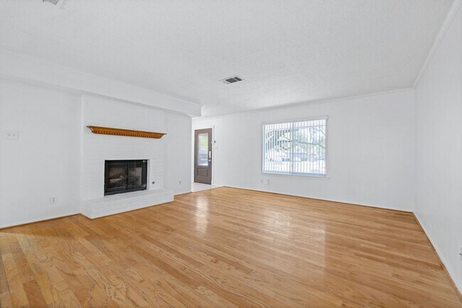 Foto del edificio - Happiness on Harcourt!