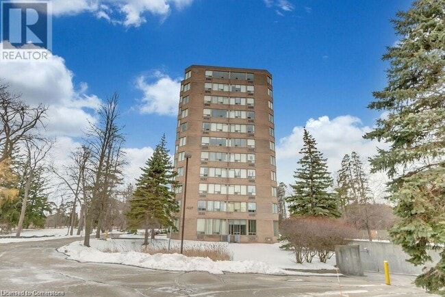 Building Photo - 3227 KING St