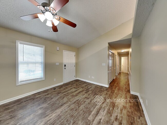 Building Photo - 1662 Barbara Ann Cir