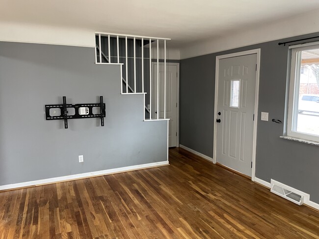 Living Room - 1116 Brooke Ave