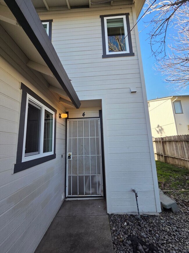 Building Photo - 5361 Vly Rdg Dr