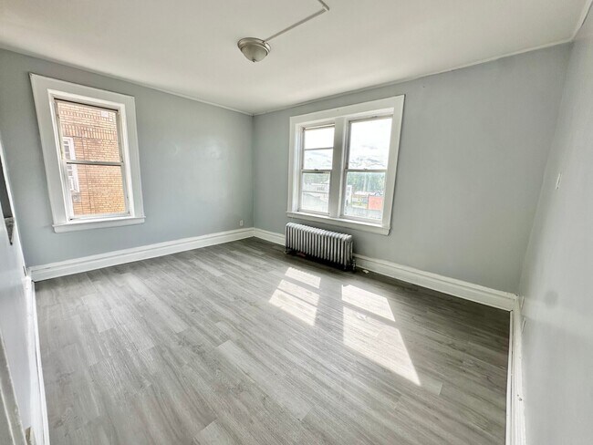 Foto del edificio - 94 Fairmount Terrace