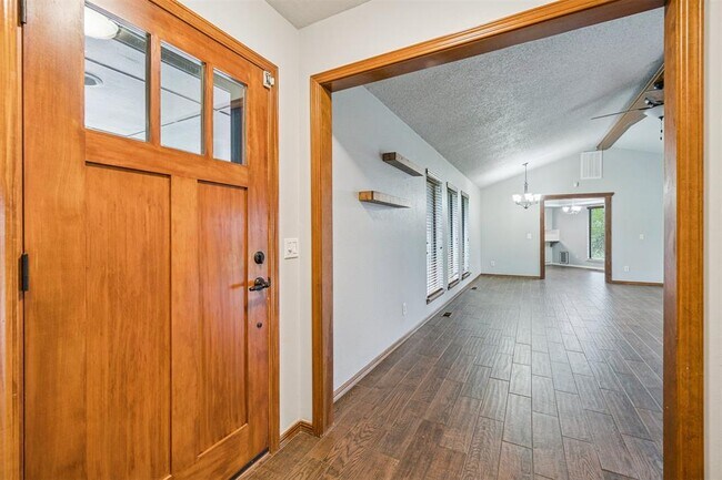 Building Photo - 11107 NW 110th St