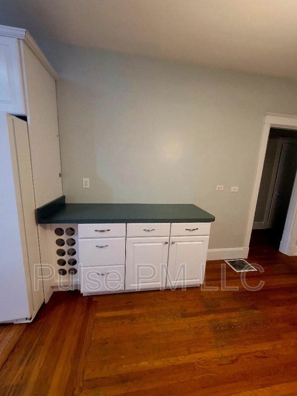 Foto del edificio - 2222 Oakland Ave