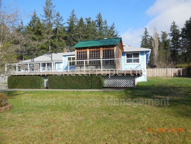 Foto del edificio - 1715 NW Saenz Ln