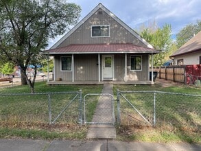 Building Photo - 2001 E 2nd Ave
